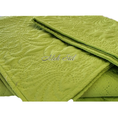 Покривало за легло с калъфки цвят зелен